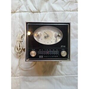 Vintage RCA Victor Radio